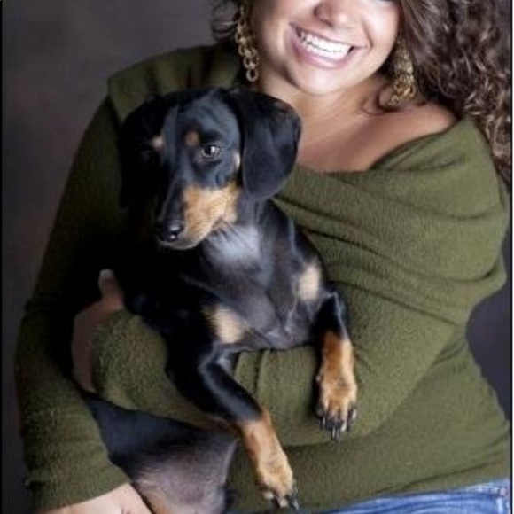 💕Olive Green Cozy Sweater💕 - Picture 2 of 2